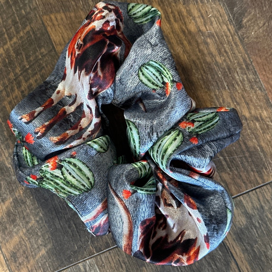 Gray Longhorn Scrunchy